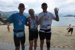 086